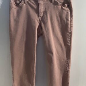 SALE! Liz Claiborne Women's Pink Cropped Jeans in size 8